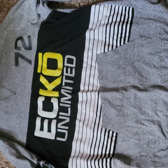 Ecko Unlimited Other - Ecko Unlimited long sleeve front pocket shirt